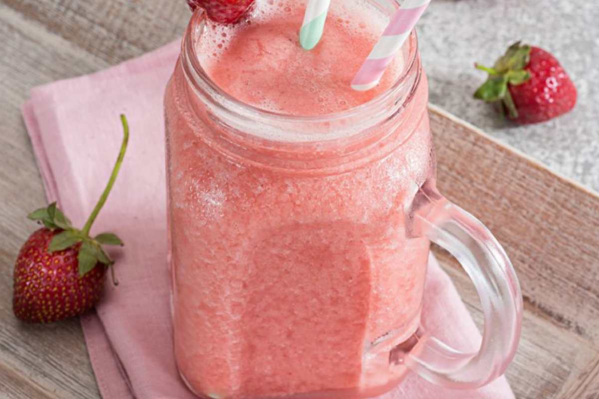  strawberry juice concentrate frozen has a flavor is highly refreshing 