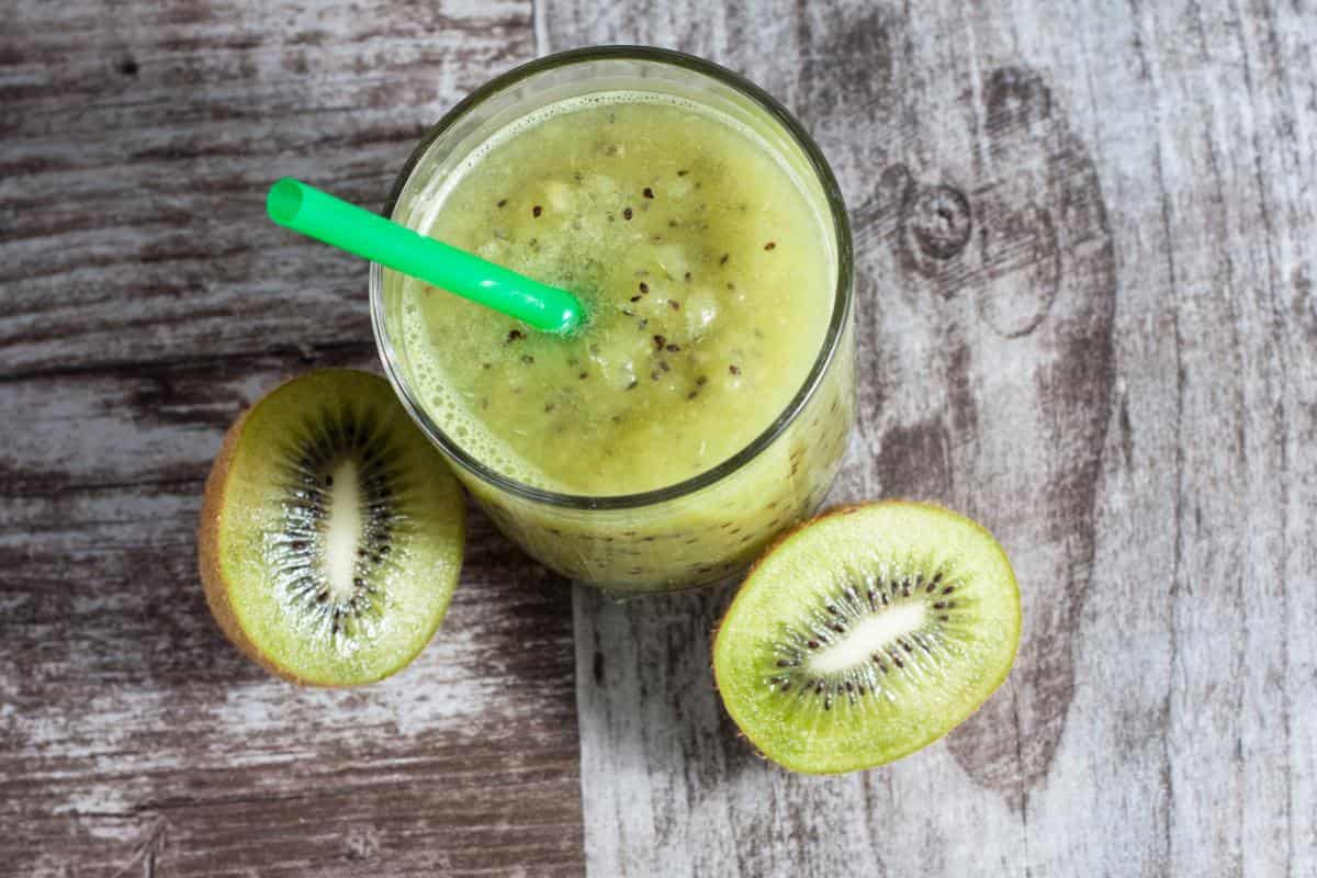  organic kiwi juice concentrate has a special taste and aroma 